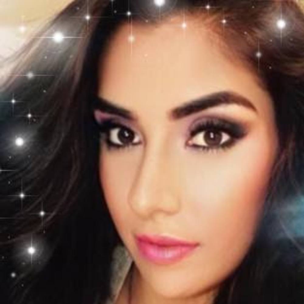 Meet your Posher, Yesica